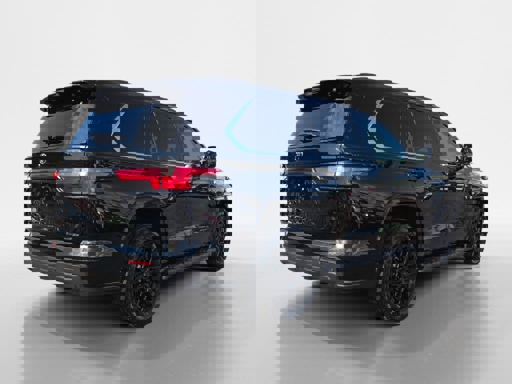 Used 2025 Toyota Sequoia SR5 image 3