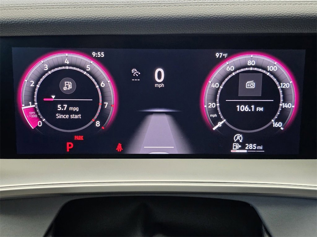 New 2025 Volkswagen Tiguan SE image 11