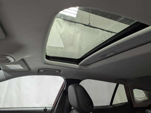 New 2026 Chevrolet Trax LT w/ Sunroof Package FWD image 18