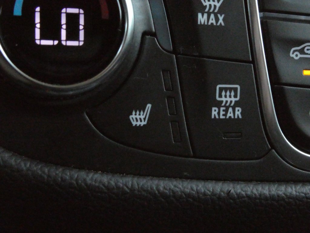 Used 2024 Chevrolet Equinox LT image 15