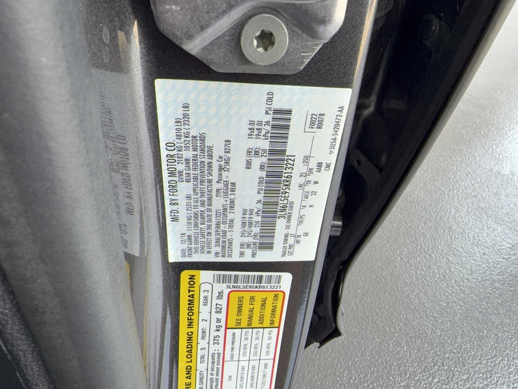 Used 2019 Lincoln MKZ Reserve FWD image 33