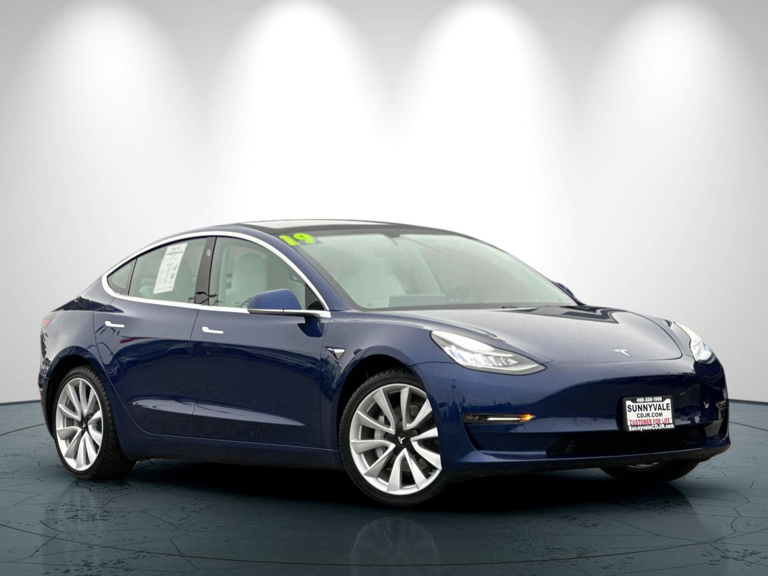 Used 2019 Tesla Model 3 Long Range AWD/4WD image 2