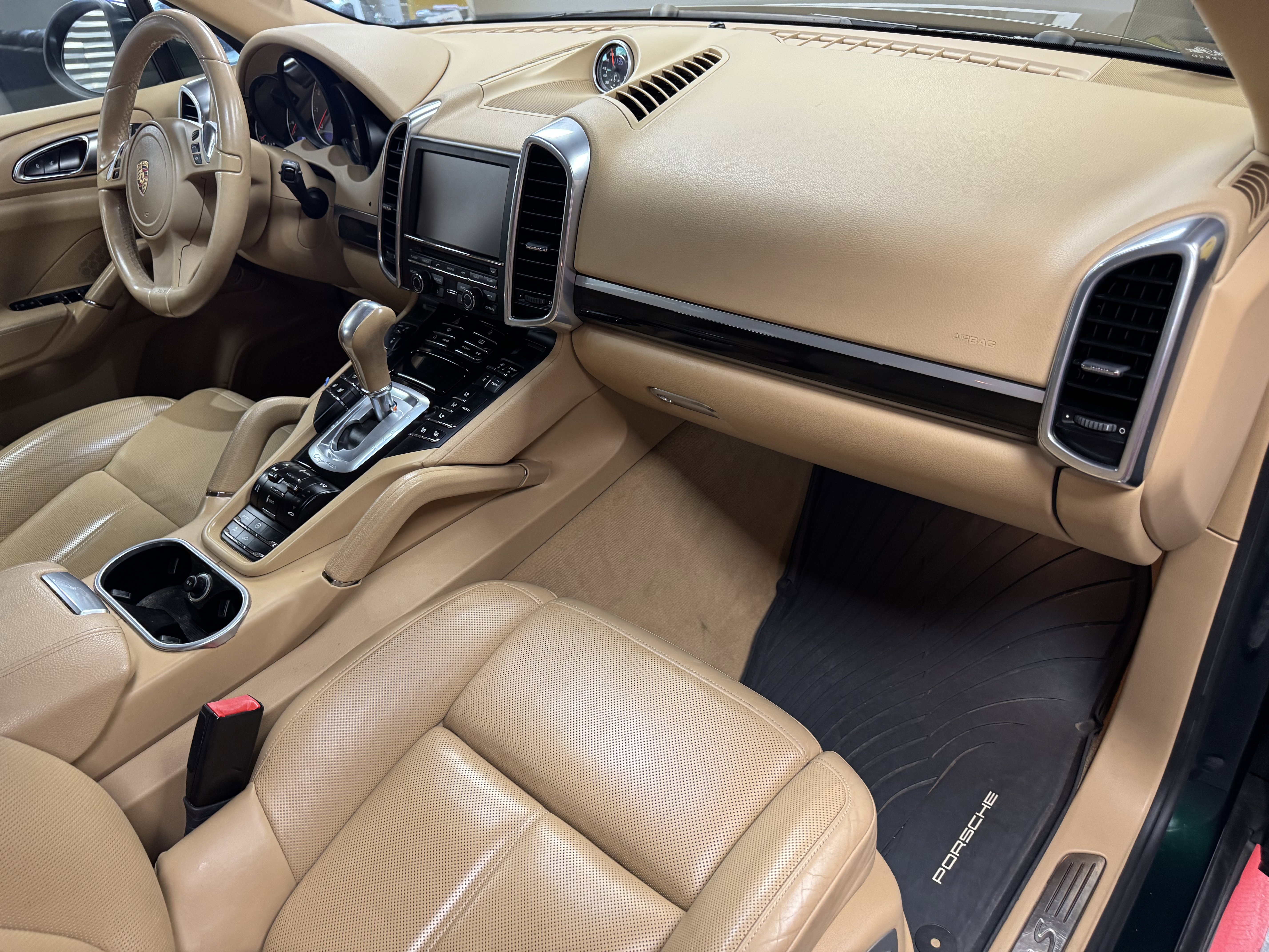 Used 2012 Porsche Cayenne S AWD/4WD image 10