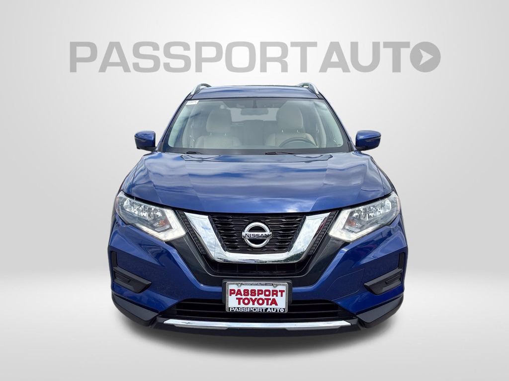 Used 2017 Nissan Rogue SV w/ SV Premium Package AWD/4WD image 12