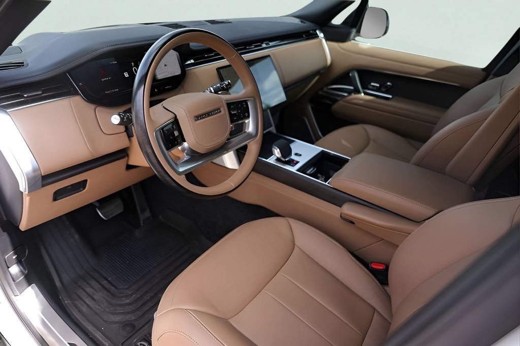 Used 2025 Land Rover Range Rover Autobiography AWD/4WD image 10