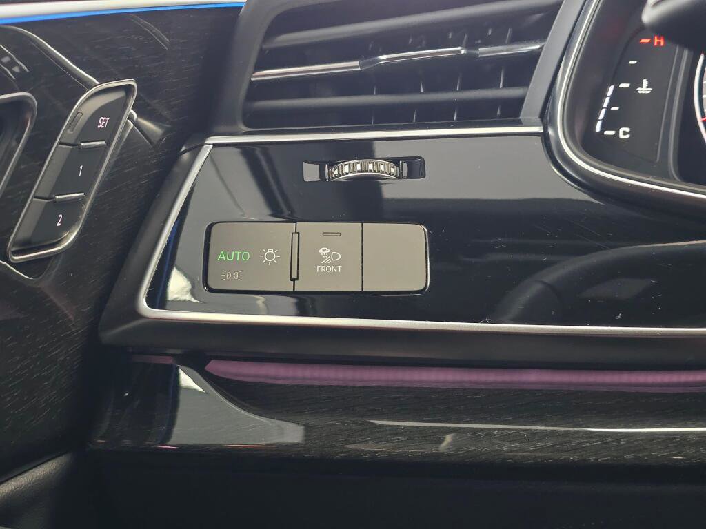 Used 2025 Audi Q7 3.0T Premium Plus image 28