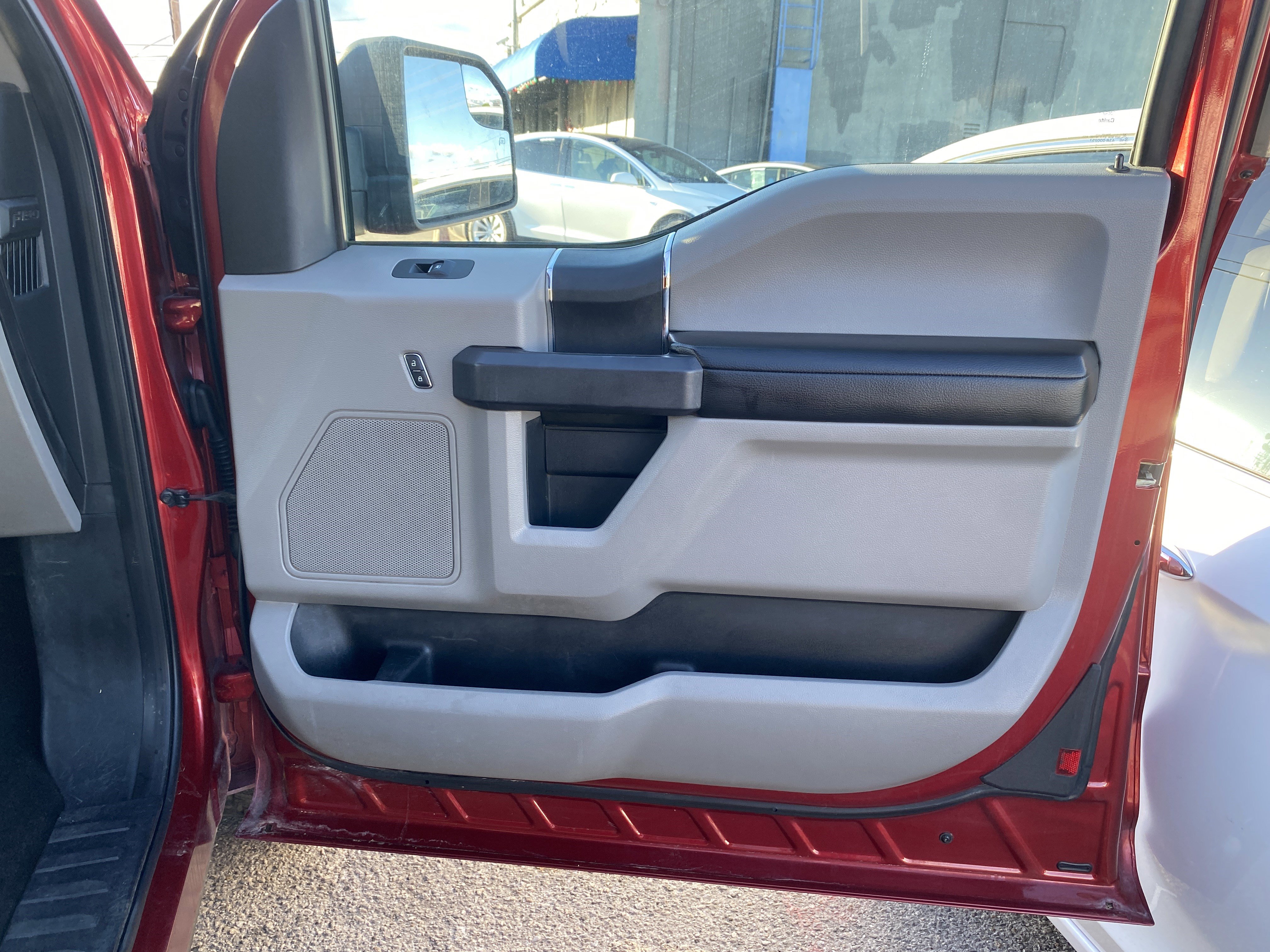 Used 2015 Ford F150 XLT w/ Equipment Group 301A Mid image 24