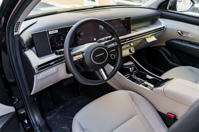 New 2026 Hyundai Tucson SEL Plus FWD image 8