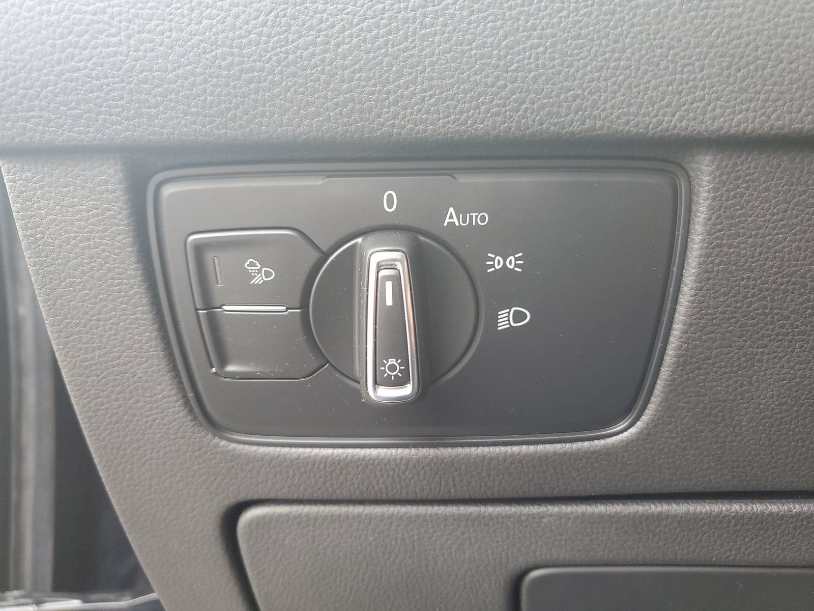 Used 2023 Volkswagen Arteon SEL AWD/4WD image 23