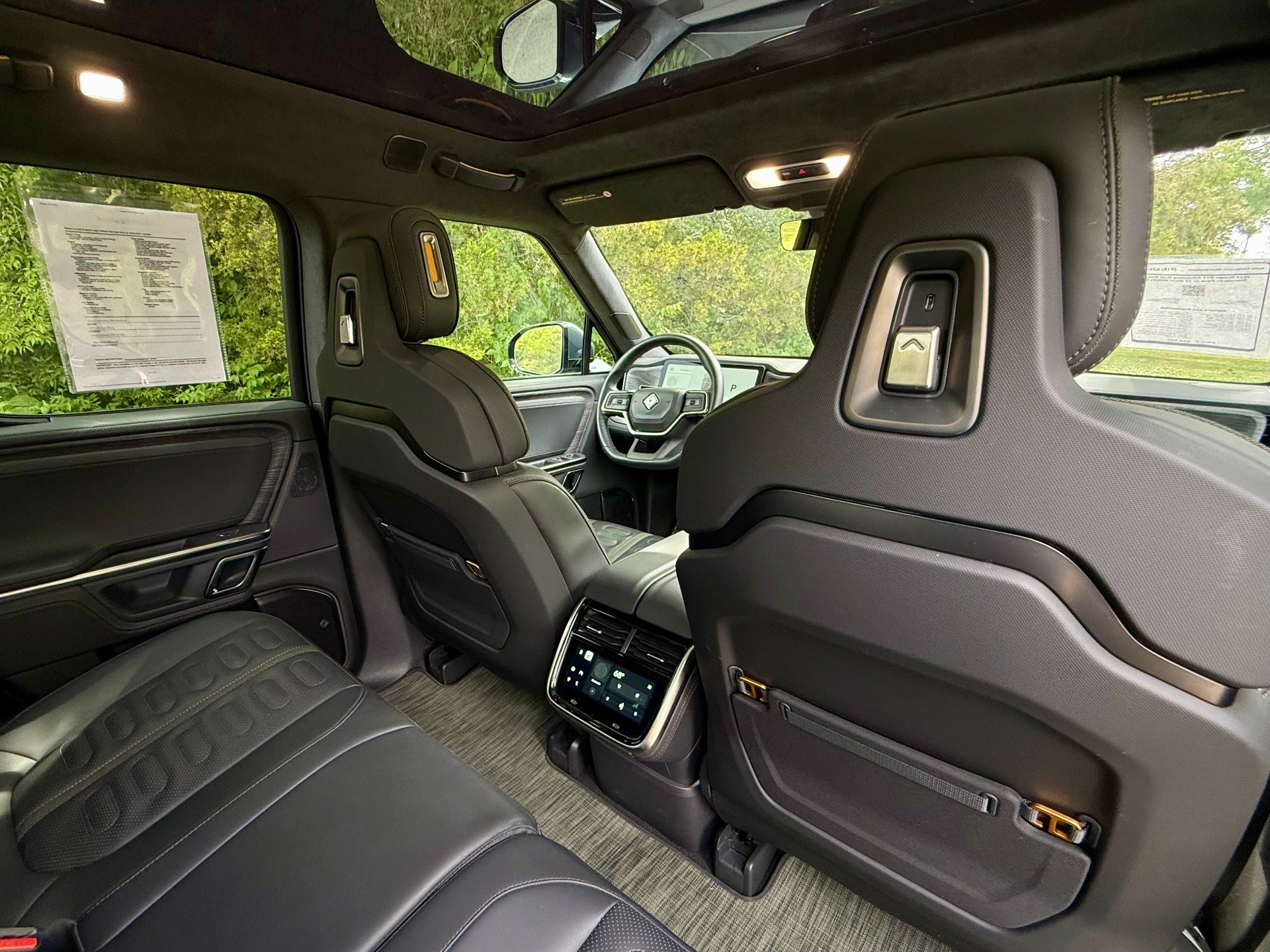 Used 2024 Rivian R1T Adventure AWD/4WD image 31