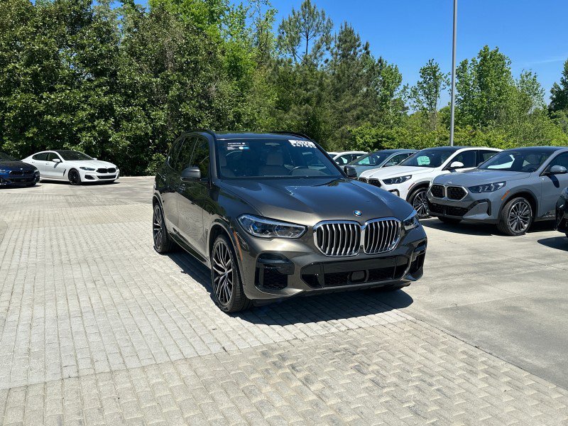 Certified 2022 BMW X5 xDrive40i w/ M Sport Package AWD/4WD image 14