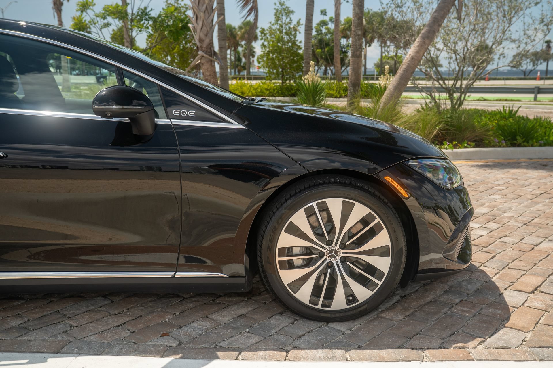 Used 2023 Mercedes-Benz EQE 350+ Sedan image 8