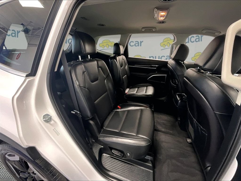Used 2024 Kia Telluride S AWD/4WD image 16
