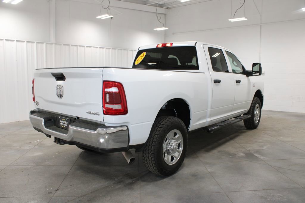 Used 2024 RAM 2500 Tradesman w/ Chrome Appearance Group image 9