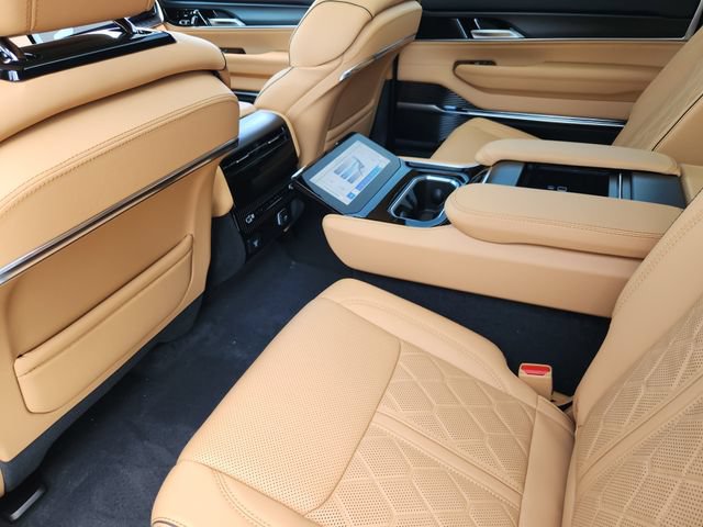 New 2026 Jeep Grand Wagoneer Summit AWD/4WD image 23