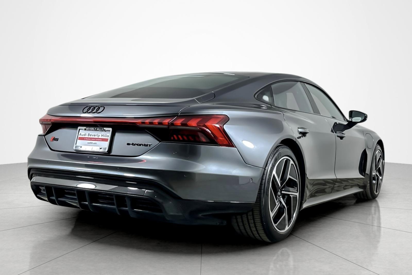 Certified 2024 Audi RS e-tron GT w/ Carbon Performance Package image 5