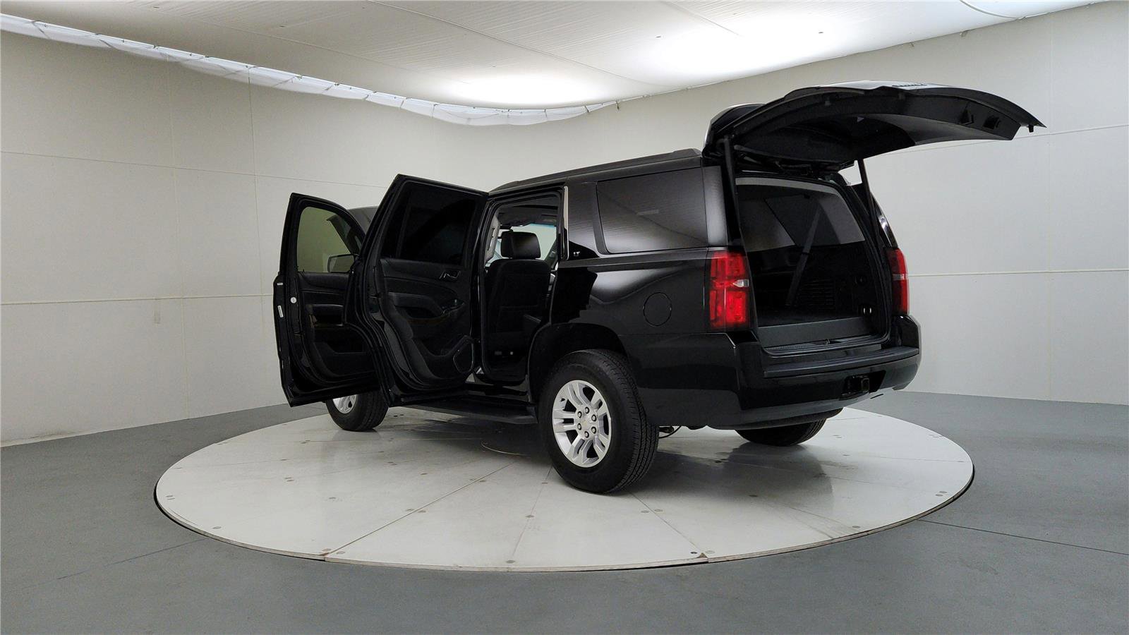 Used 2020 Chevrolet Tahoe LT image 11