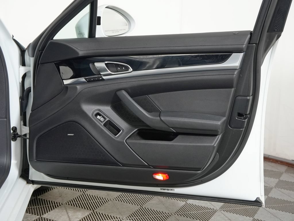 Certified 2016 Porsche Panamera Edition RWD image 42