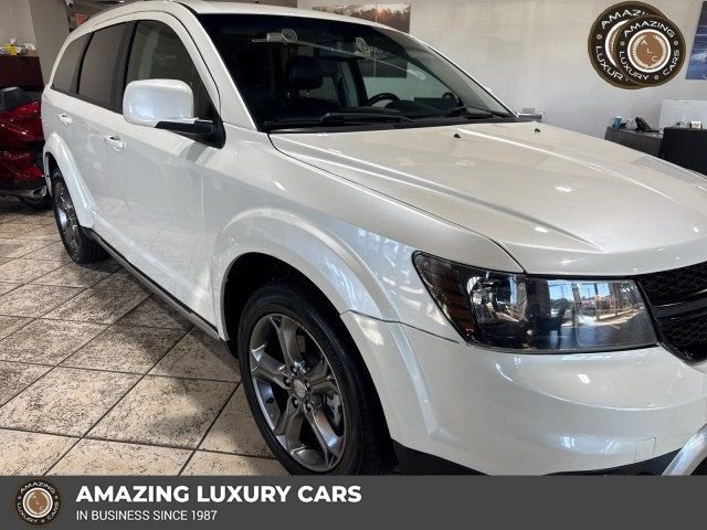 Used 2017 Dodge Journey Crossroad w/ Popular Equipment Group image 1