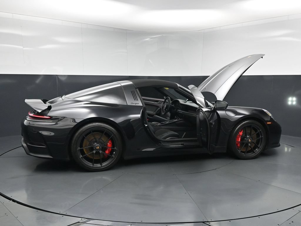 Used 2025 Porsche 911 Targa 4 GTS w/ Premium Package AWD/4WD image 31