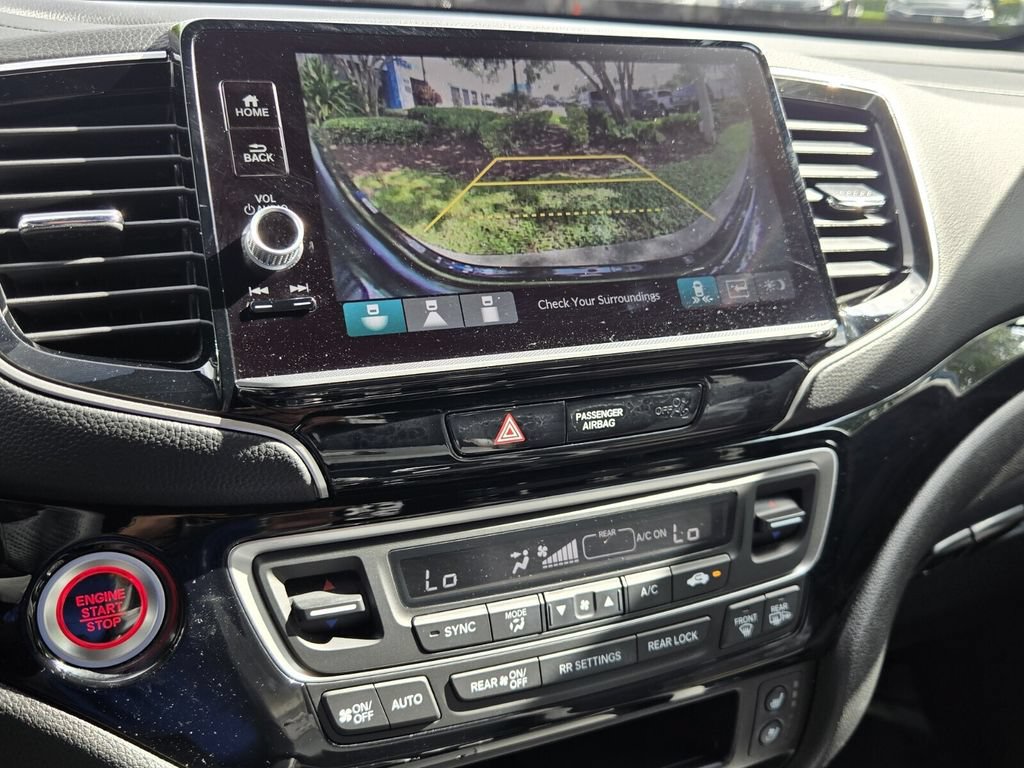 Certified 2025 Honda Ridgeline Black Edition image 20