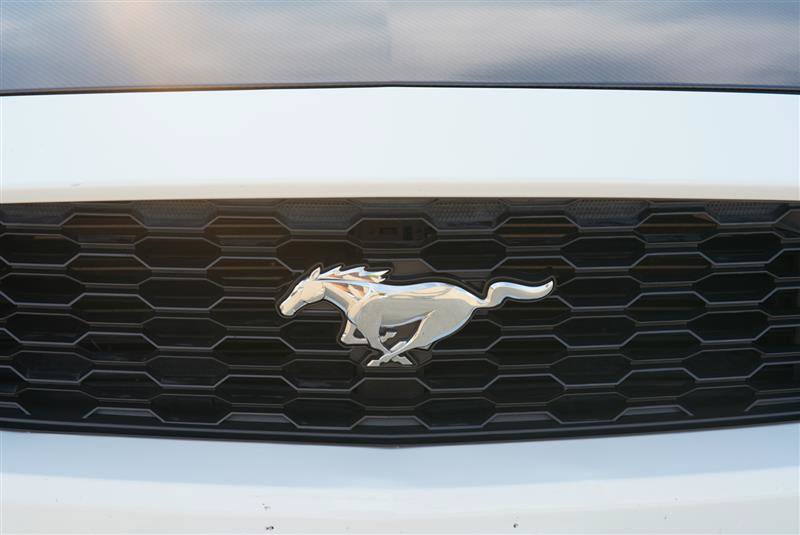 Used 2015 Ford Mustang Coupe RWD image 26