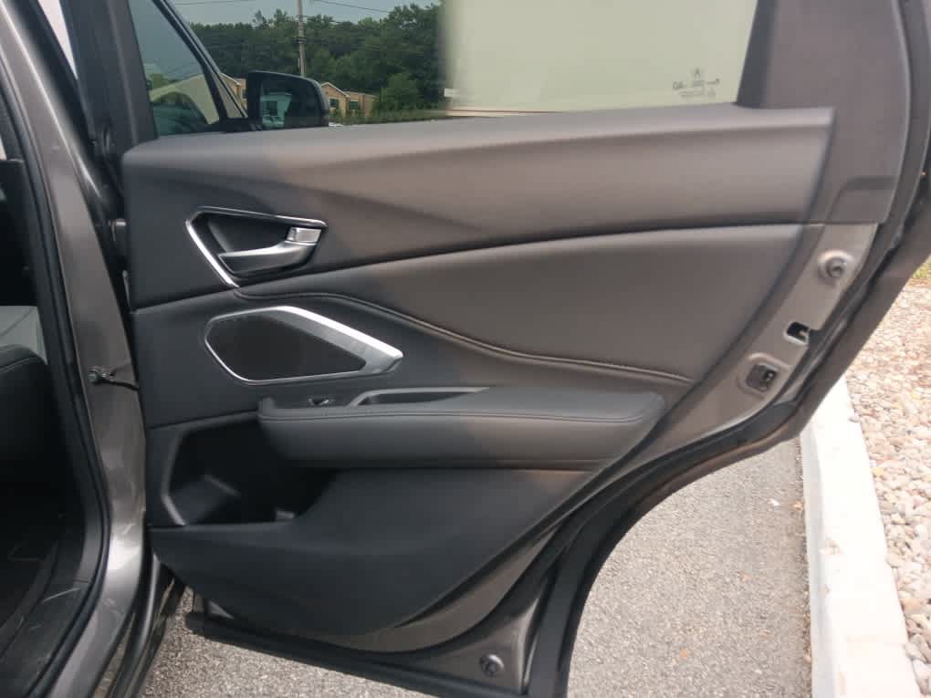 Used 2024 Acura RDX SH-AWD image 31