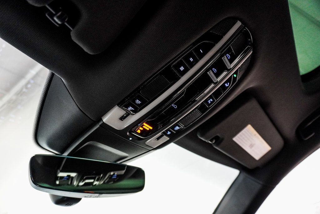 Used 2022 Porsche Panamera 4 Platinum Edition image 44