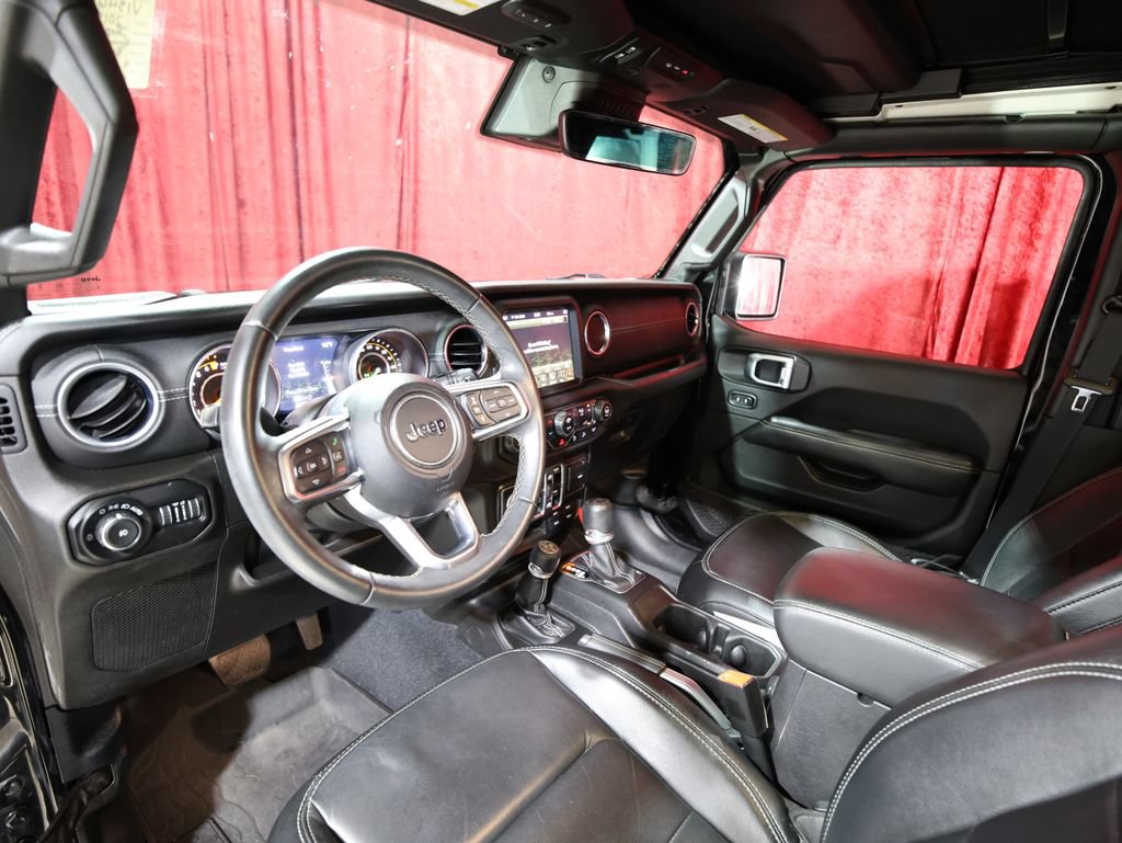Used 2019 Jeep Wrangler Unlimited Sahara w/ Quick Order Package 24M Moab AWD/4WD image 12