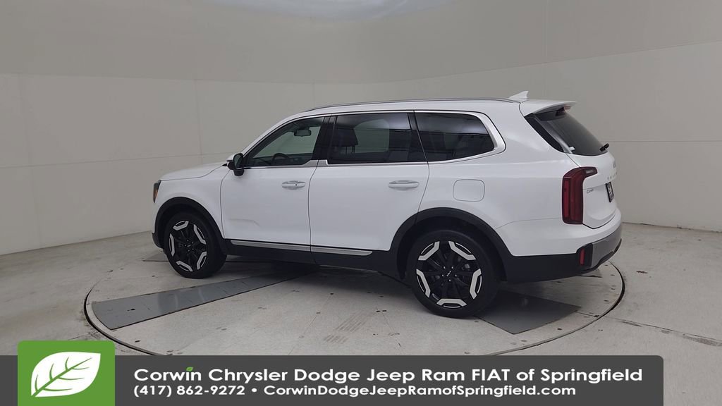 Used 2025 Kia Telluride S FWD image 10