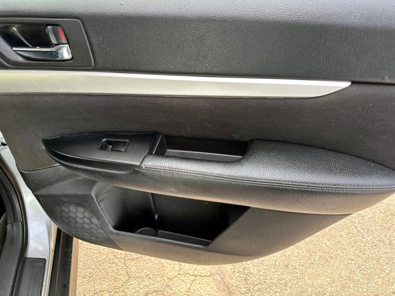 Used 2012 Subaru Outback 2.5i w/ Alloy Wheel Pkg image 12