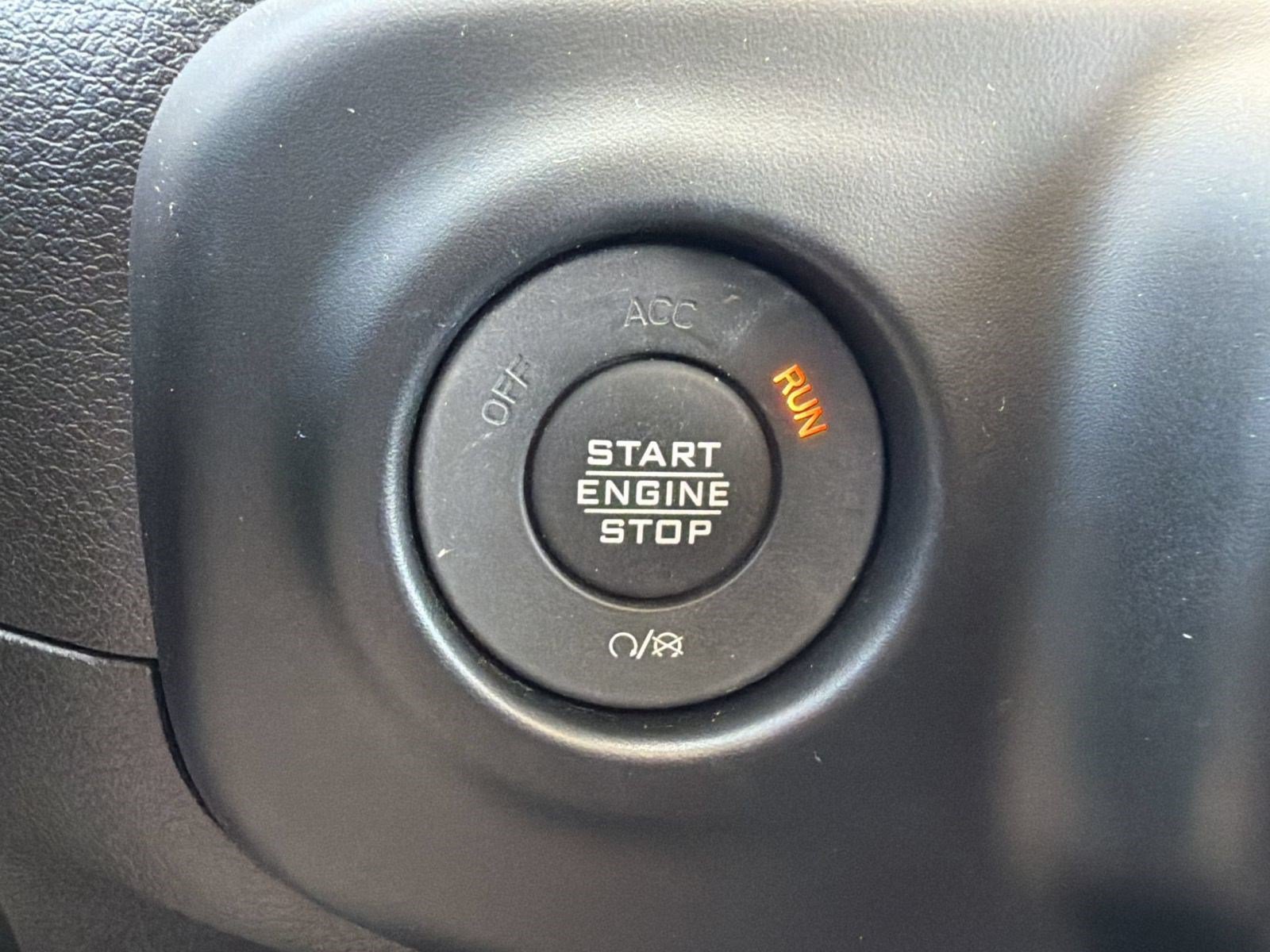 Used 2023 Jeep Wrangler Unlimited w/ Cold Weather Group AWD/4WD image 16