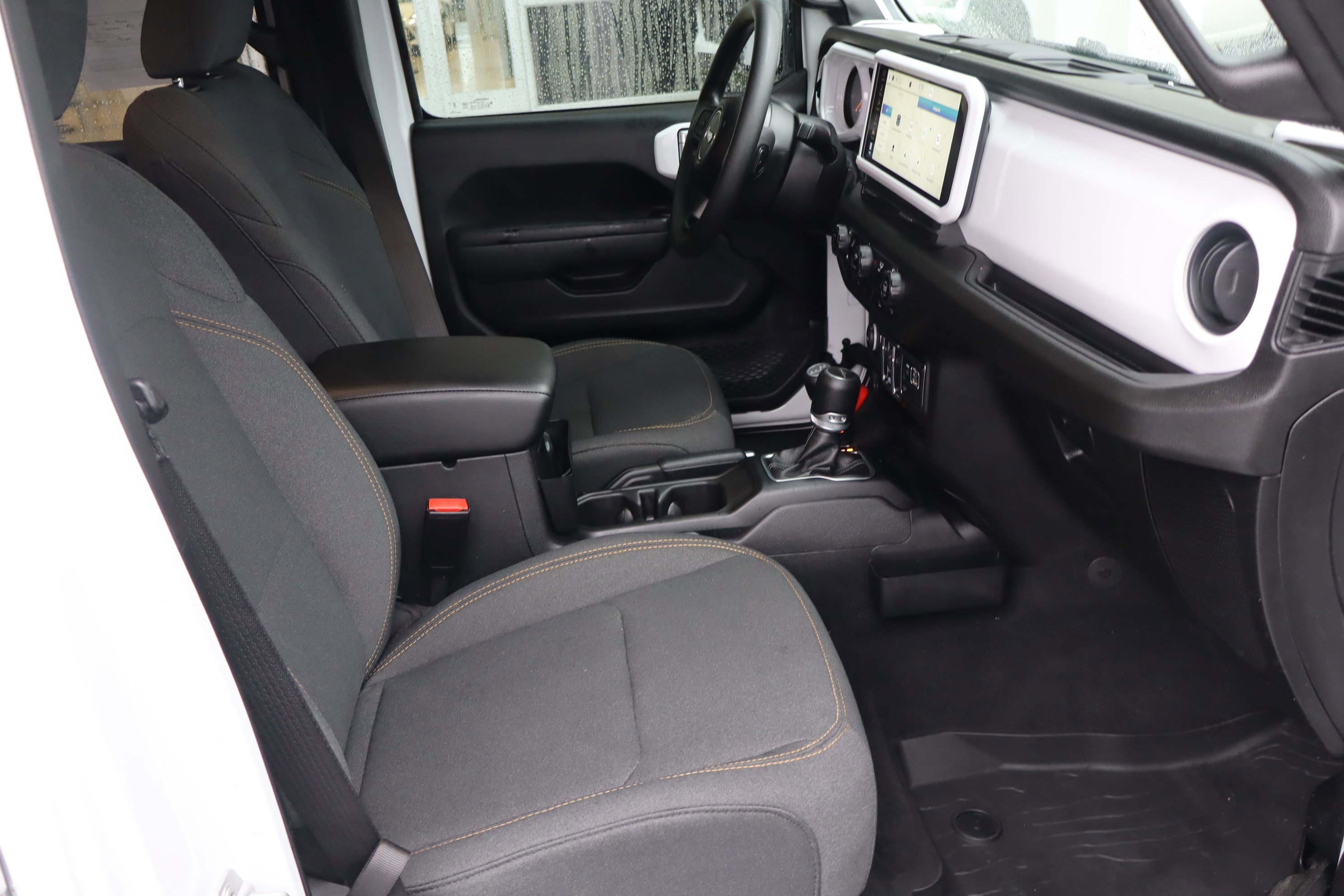 Used 2025 Jeep Gladiator Sport image 35