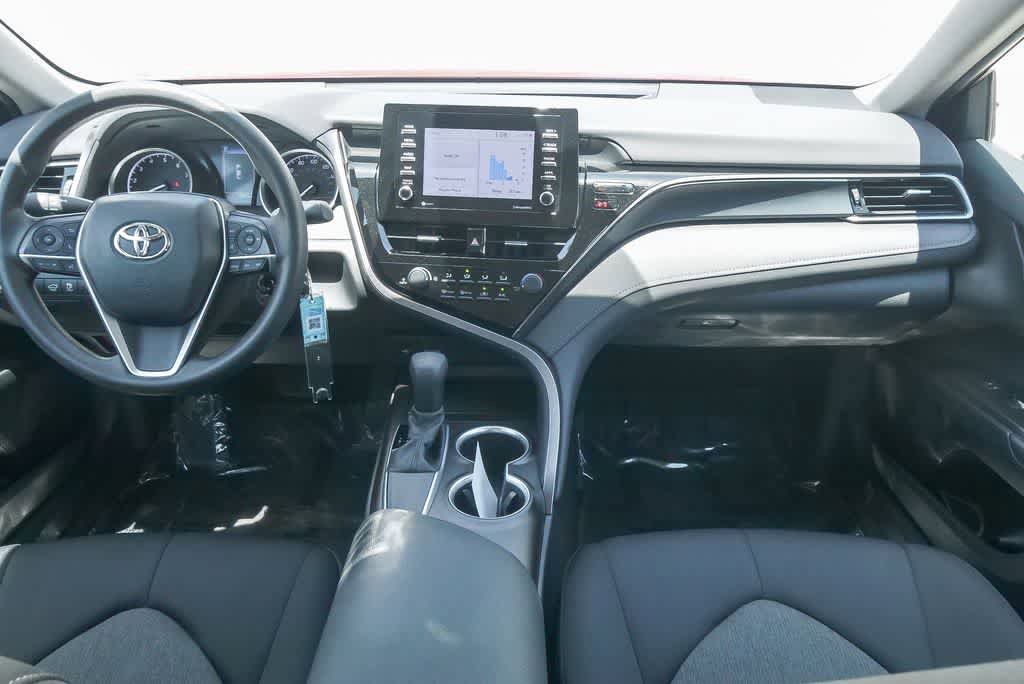 Used 2021 Toyota Camry LE w/ Carpet Mat Package (TMS) FWD image 11