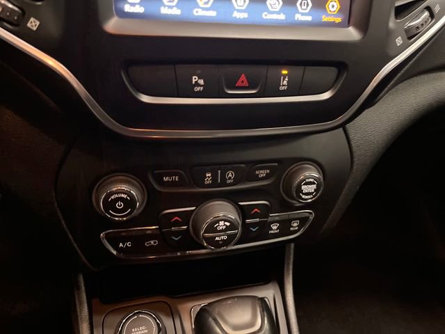 Used 2022 Jeep Cherokee Latitude Lux AWD/4WD image 14