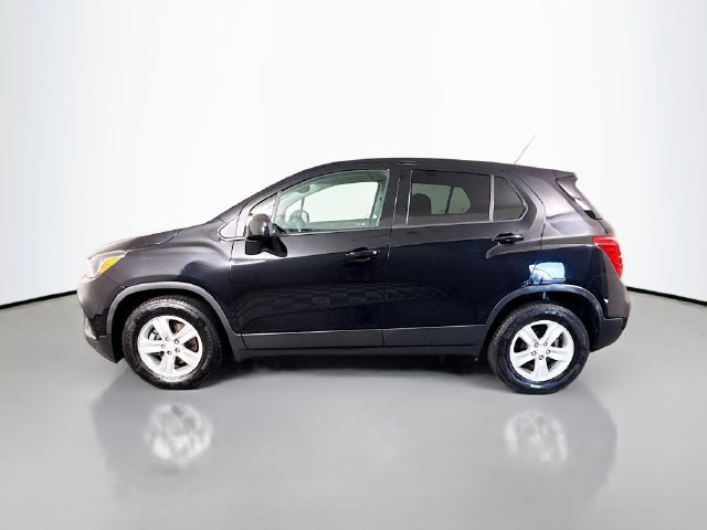 Used 2021 Chevrolet Trax LS w/ Tint and Cruise Package FWD image 6