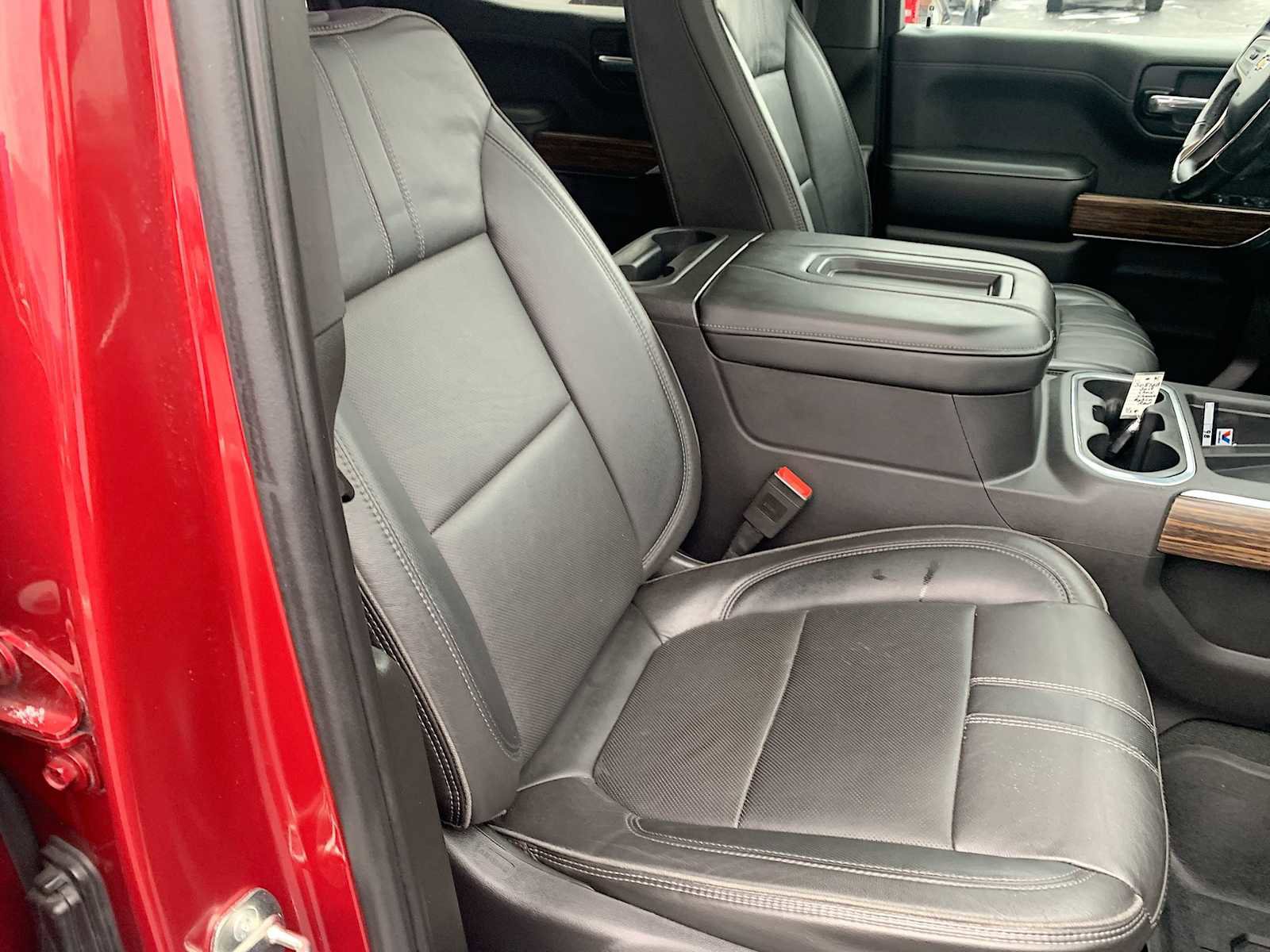 Certified 2019 Chevrolet Silverado 1500 High Country w/ Technology Package image 29