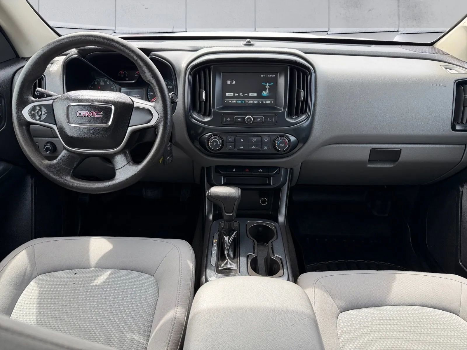 Used 2018 GMC Canyon W/T w/ Convenience Package RWD image 10