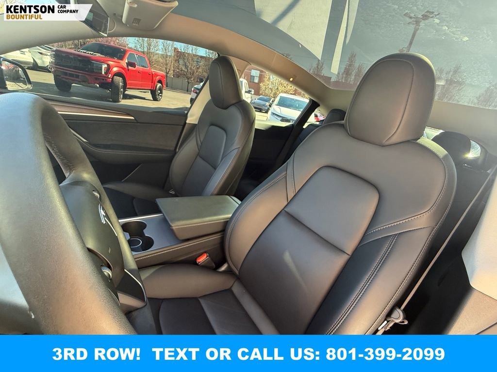 Used 2024 Tesla Model Y Long Range AWD/4WD image 29