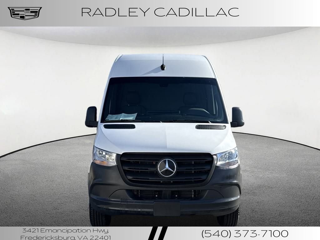 Used 2024 Mercedes-Benz eSprinter 170 Cargo image 9