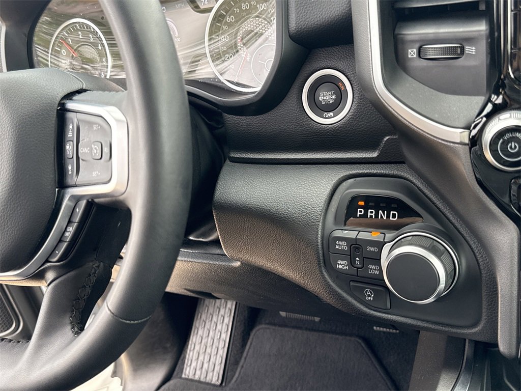 Certified 2025 RAM 1500 Big Horn image 24