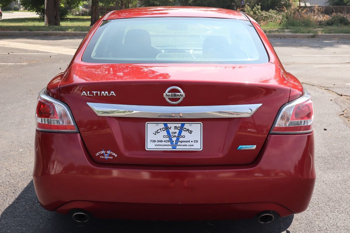 Used 2014 Nissan Altima 2.5 S FWD image 6