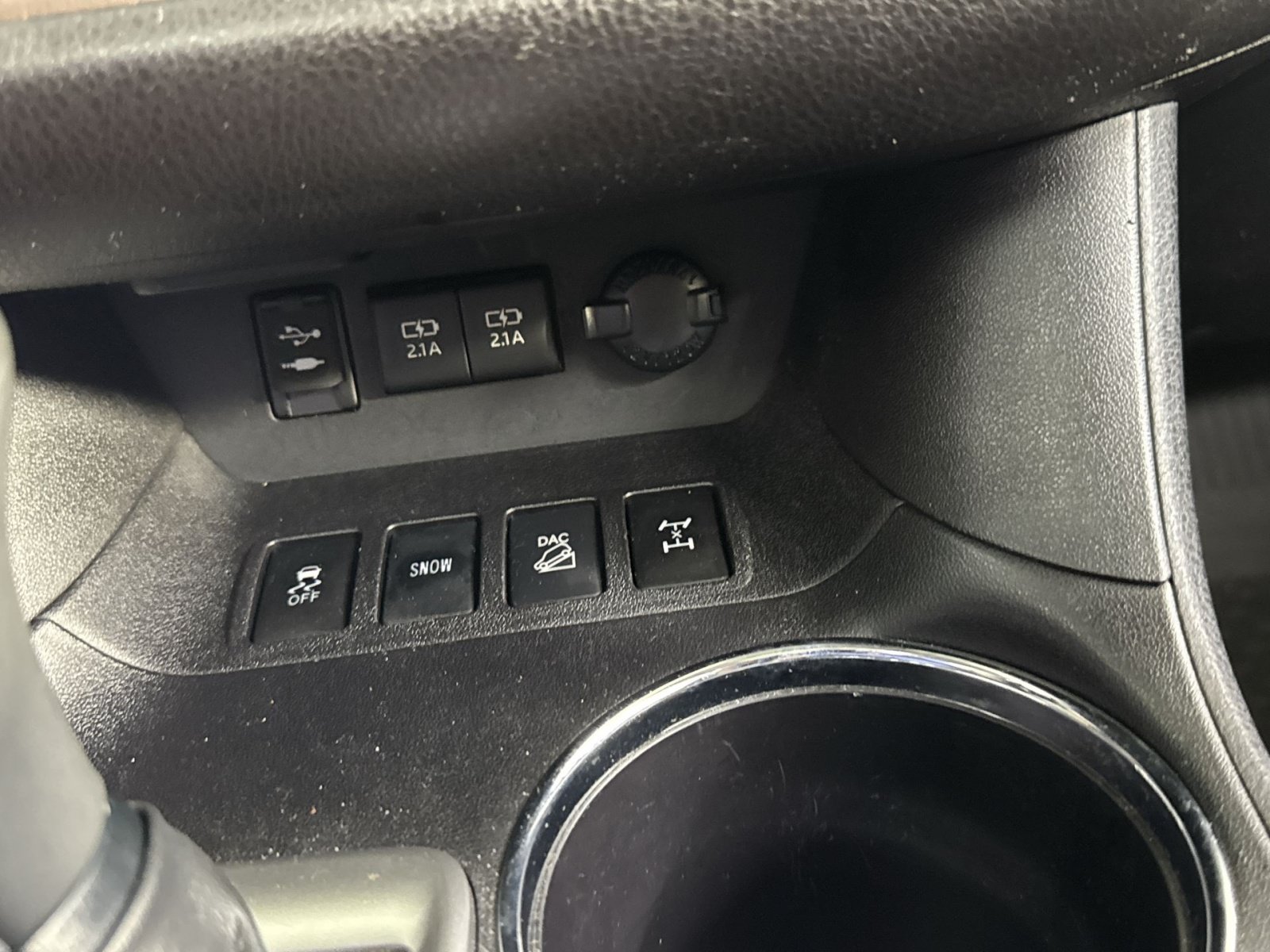 Used 2018 Toyota Highlander XLE AWD/4WD image 44