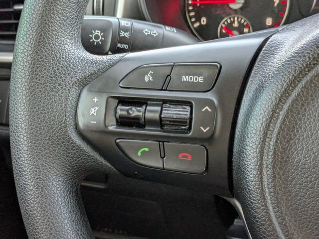 Used 2017 Kia Sorento FWD image 19