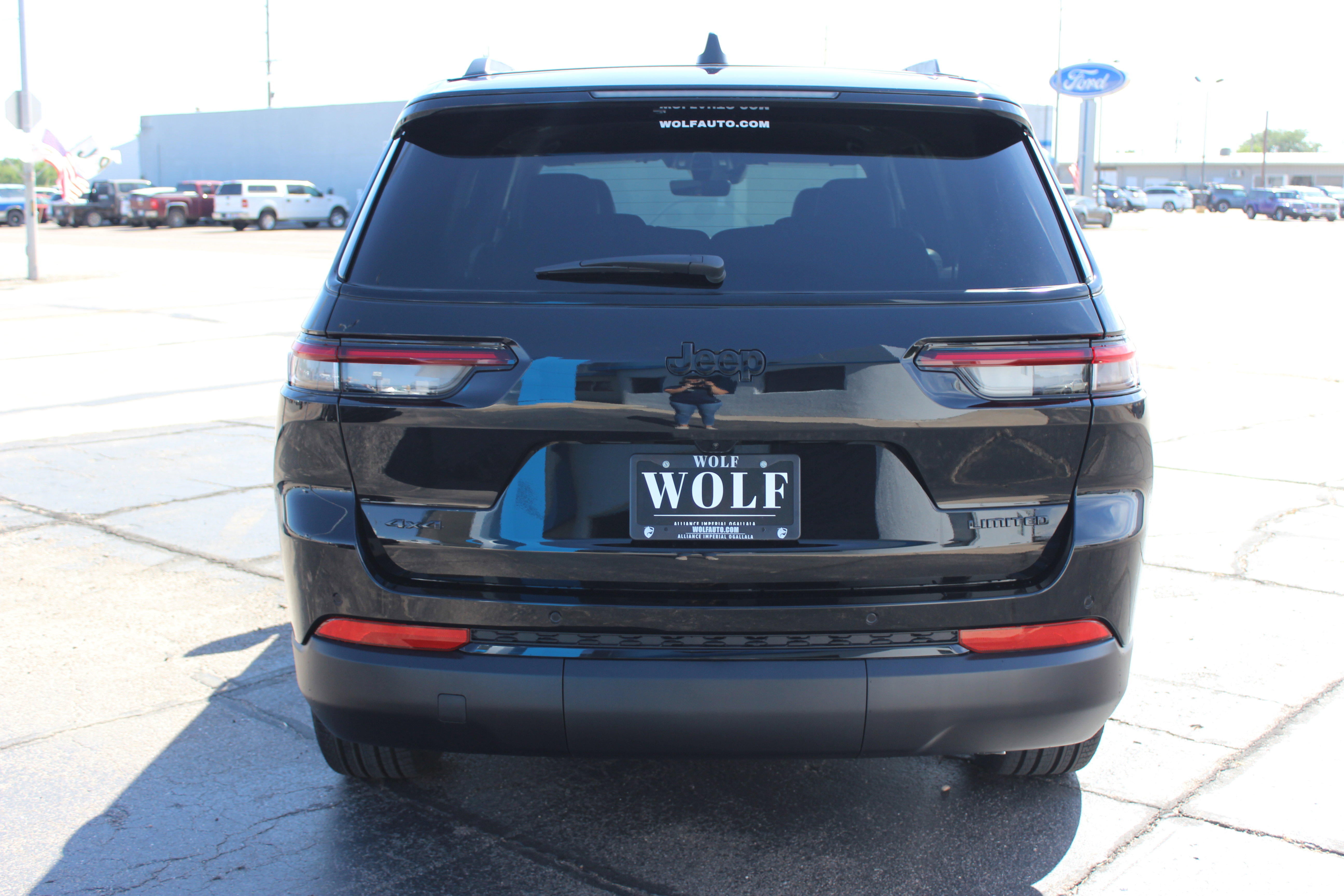 New 2025 Jeep Grand Cherokee L Limited w/ Black Appearance Package image 7