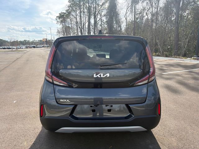 Used 2025 Kia Soul LX image 8