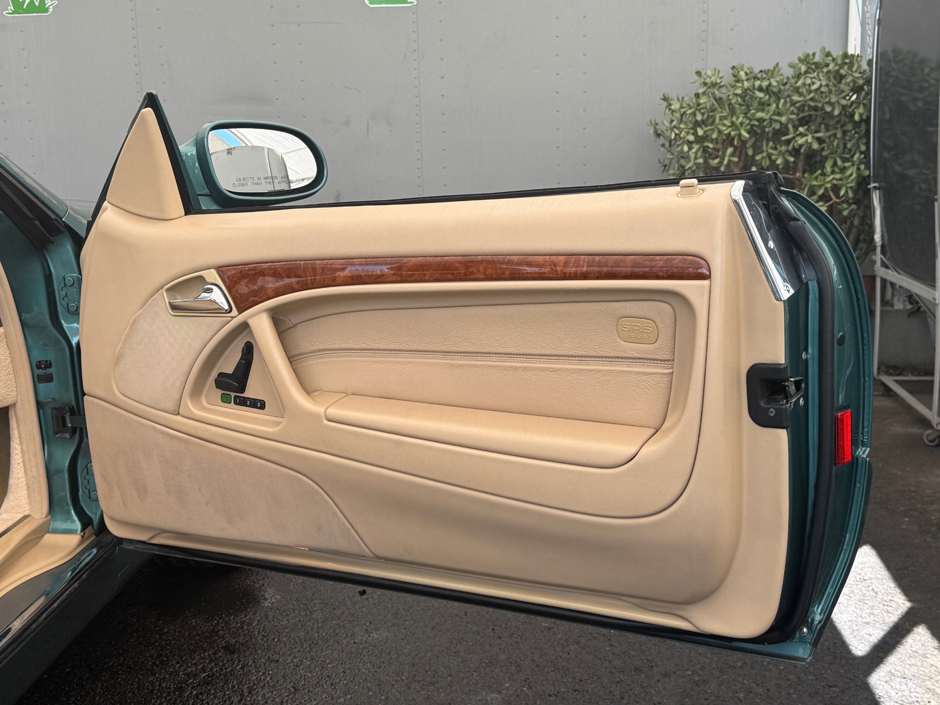 Used 1999 Mercedes-Benz SL 500 image 24