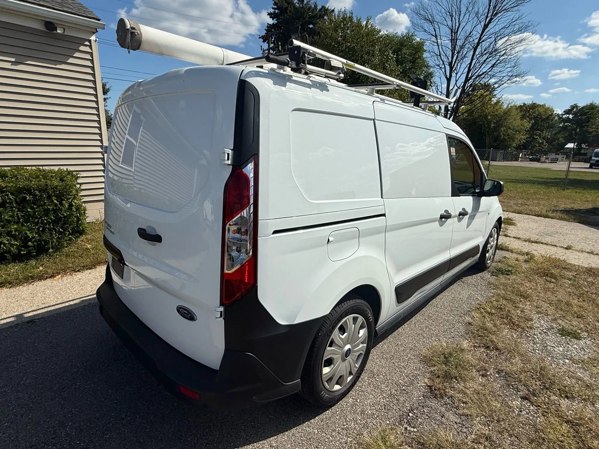 Used 2020 Ford Transit Connect XL image 7