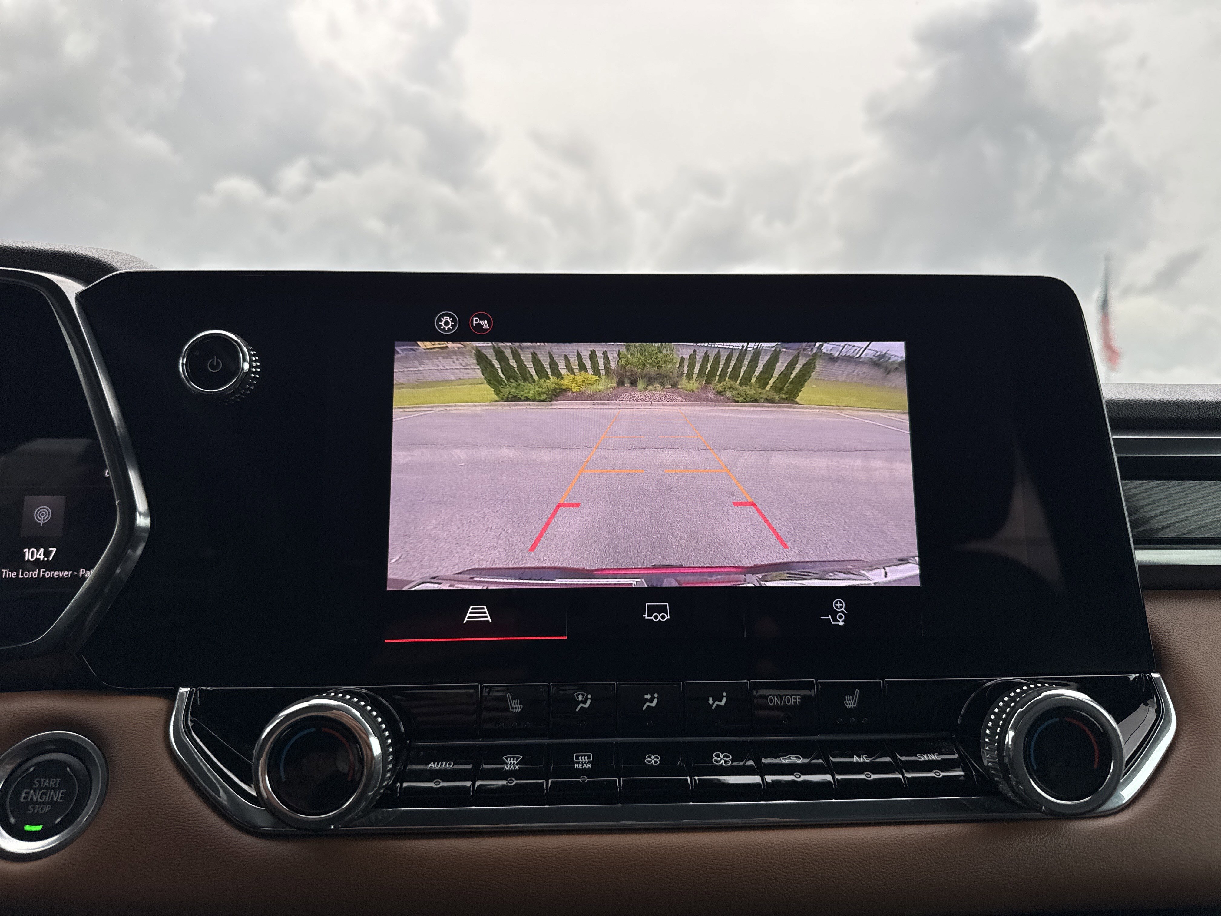 Used 2026 GMC Canyon AT4 image 25