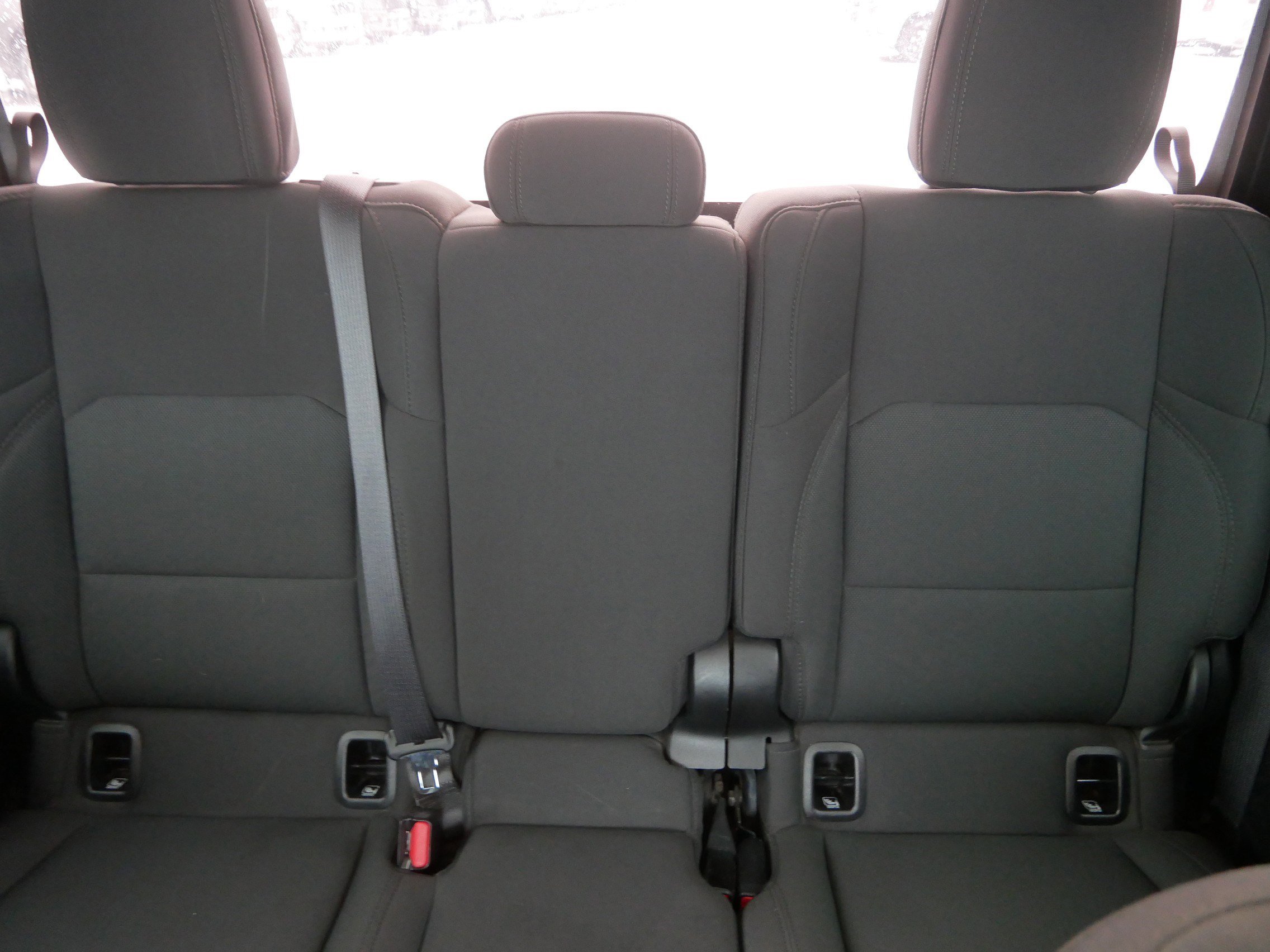 Used 2022 Jeep Gladiator Overland w/ Cold Weather Group image 13